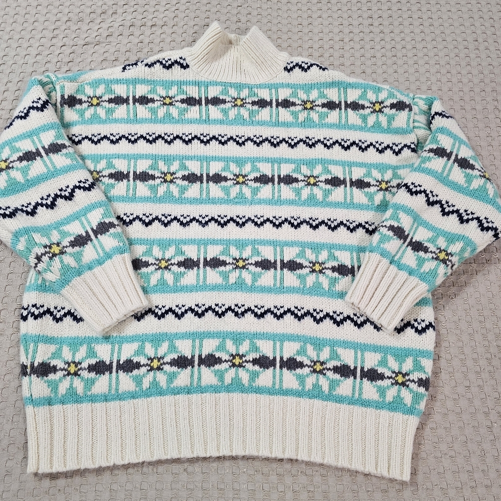 AE Oversized Fairisle Mock Neck Sweater Size Medium - Picture 5 of 13